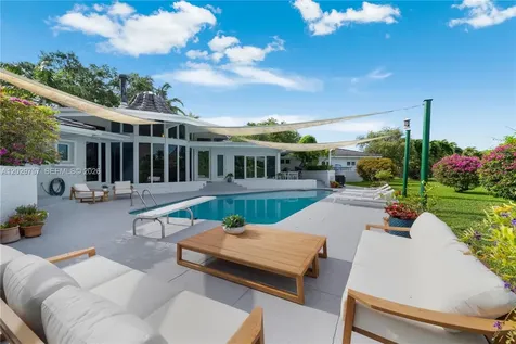 13300 SW 69th Avenue Pinecrest FL 33156