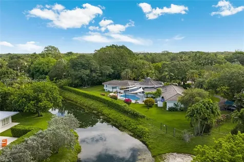 13300 SW 69th Avenue Pinecrest FL 33156