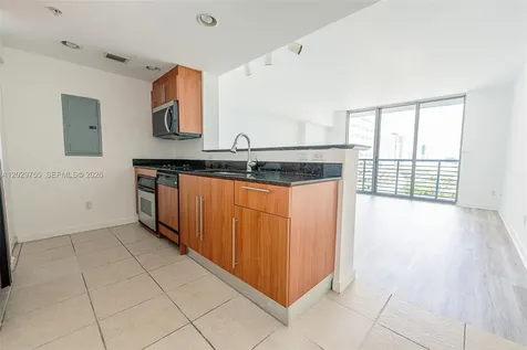 325 S Biscayne Boulevard Miami FL 33131