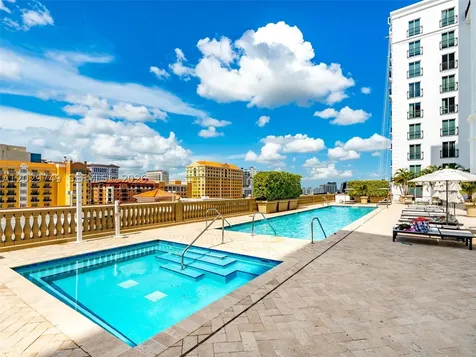 10 Aragon Avenue Coral Gables FL 33134