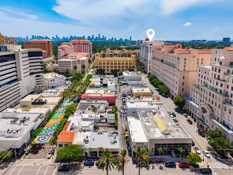 10 Aragon Avenue Coral Gables FL 33134