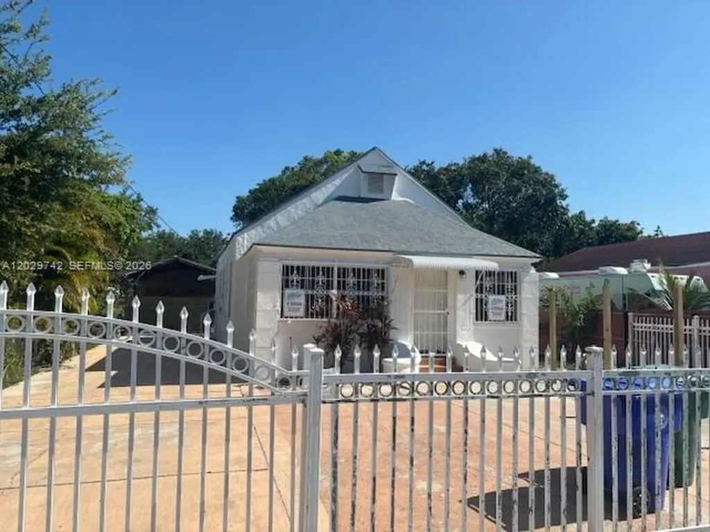34 NW 69th Street Miami FL 33150