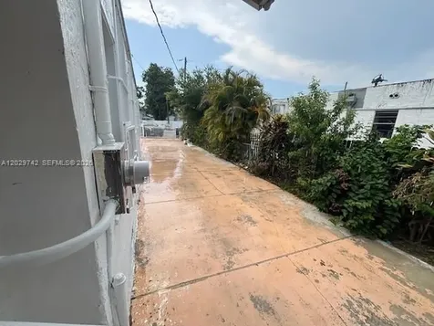 34 NW 69th Street Miami FL 33150