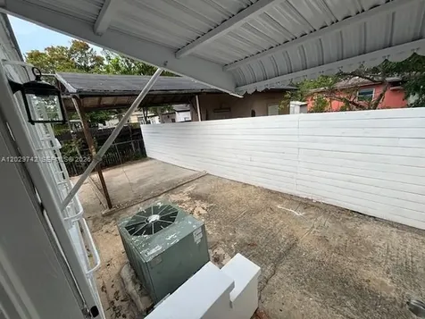34 NW 69th Street Miami FL 33150