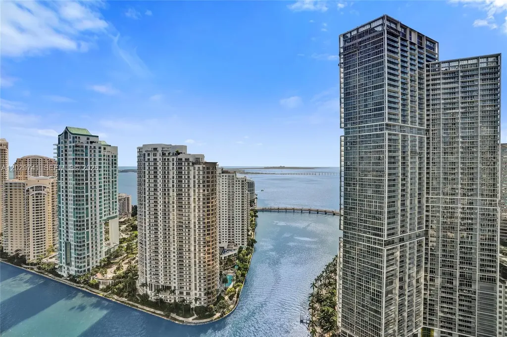 300 Biscayne Boulevard Way Miami FL 33131