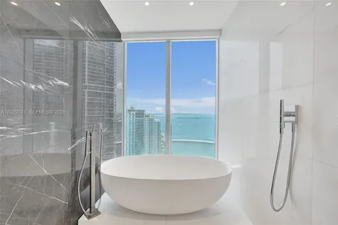 300 Biscayne Boulevard Way Miami FL 33131