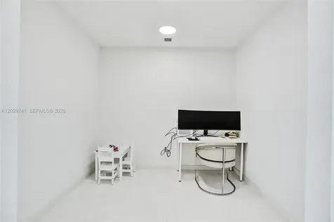 300 Biscayne Boulevard Way Miami FL 33131