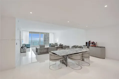 300 Biscayne Boulevard Way Miami FL 33131