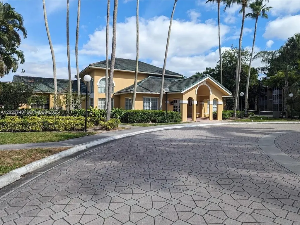 4055 W Mcnab Road Pompano Beach FL 33069