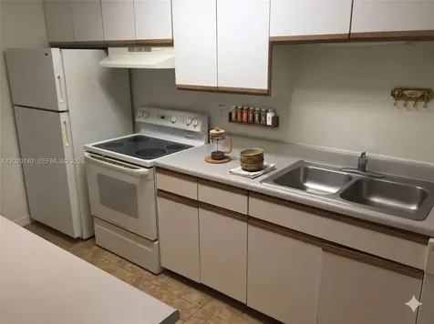4055 W Mcnab Road Pompano Beach FL 33069