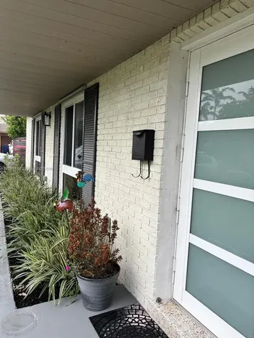 9827 SW 194th Street Cutler Bay FL 33157