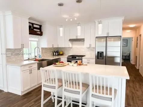 9827 SW 194th Street Cutler Bay FL 33157