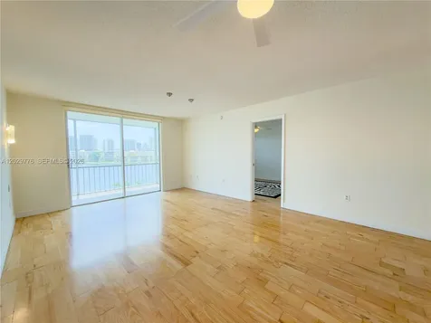 2861 Leonard Drive Aventura FL 33160