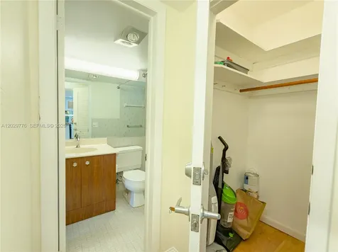 2861 Leonard Drive Aventura FL 33160