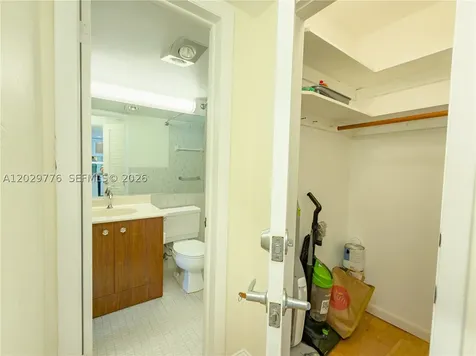 2861 Leonard Drive Aventura FL 33160
