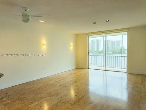 2861 Leonard Drive Aventura FL 33160