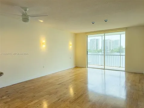 2861 Leonard Drive Aventura FL 33160