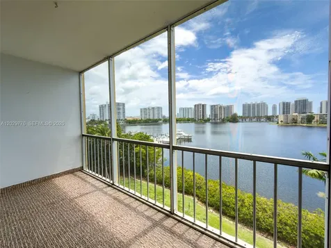 2861 Leonard Drive Aventura FL 33160