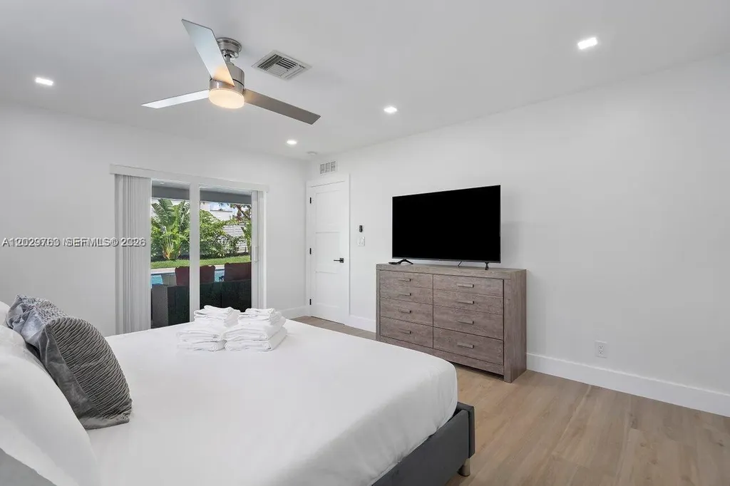 6991 NE 7th Avenue Boca Raton FL 33487