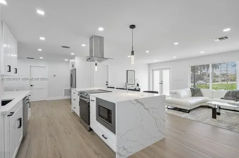 6991 NE 7th Avenue Boca Raton FL 33487