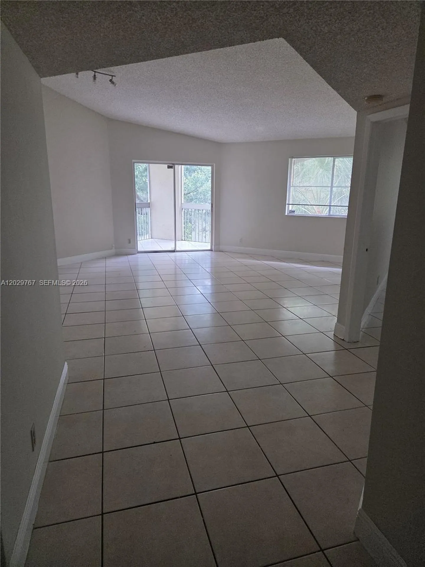 9901 Westview Drive Coral Springs FL 33076
