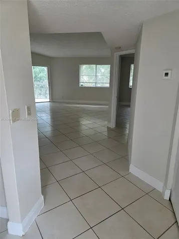 9901 Westview Drive Coral Springs FL 33076