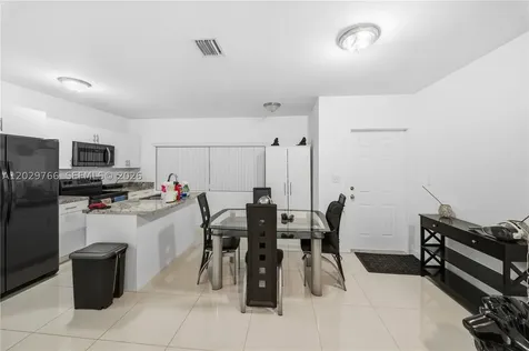 2249/2251 NW 66th Street Miami FL 33147
