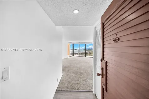 1000 Quayside Terrace Miami FL 33138
