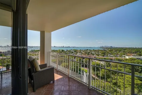 1000 Quayside Terrace Miami FL 33138