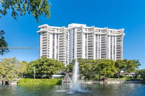 1000 Quayside Terrace Miami FL 33138