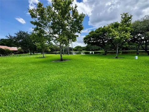 2380 Tallahassee Weston FL 33326