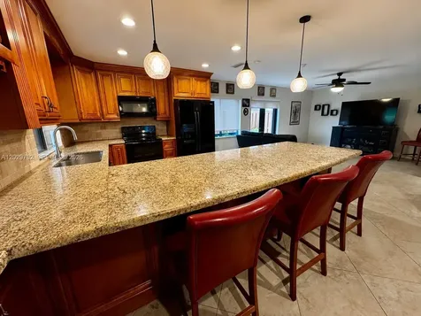 2380 Tallahassee Weston FL 33326
