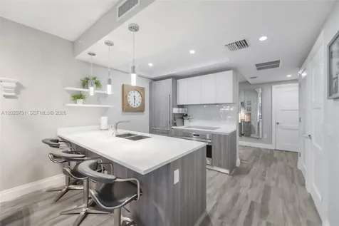 801 S Miami Avenue Miami FL 33130