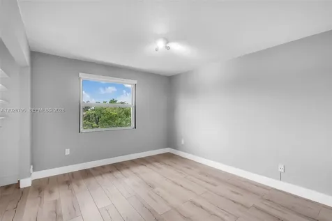 4600 SW 67th Avenue Miami FL 33155