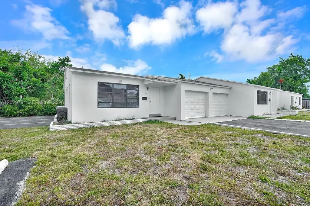 2419 Pierce Street Hollywood FL 33020