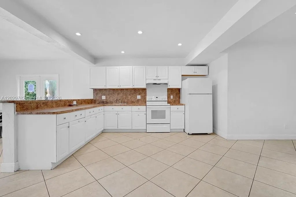 2417 Pierce Street Hollywood FL 33020