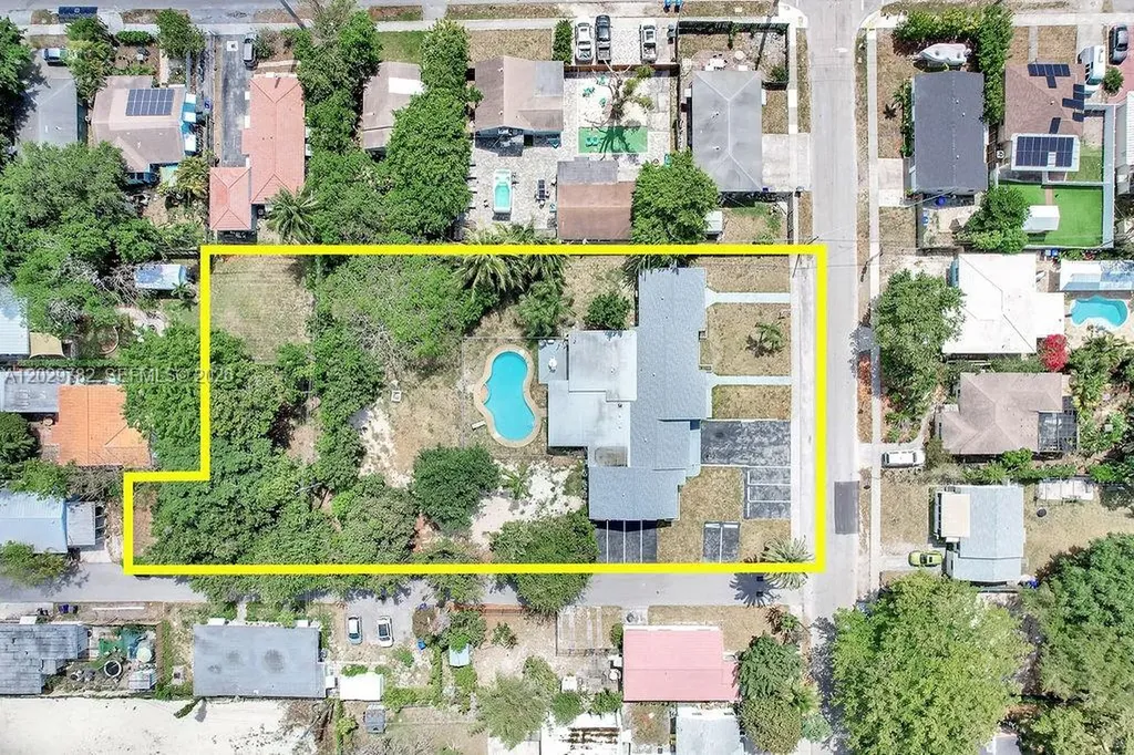 2417 Pierce Street Hollywood FL 33020