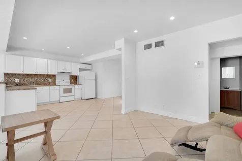 2417 Pierce Street Hollywood FL 33020