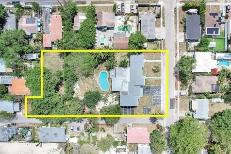 2417 Pierce Street Hollywood FL 33020