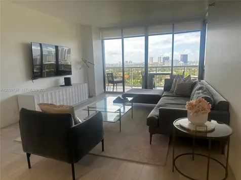 3640 Yacht Club Drive Aventura FL 33180
