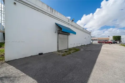 2585 NW 21st Terrace Miami FL 33142