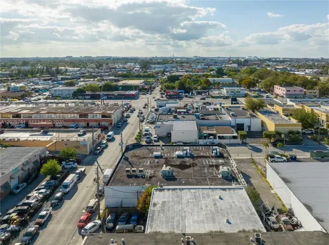 2585 NW 21st Terrace Miami FL 33142