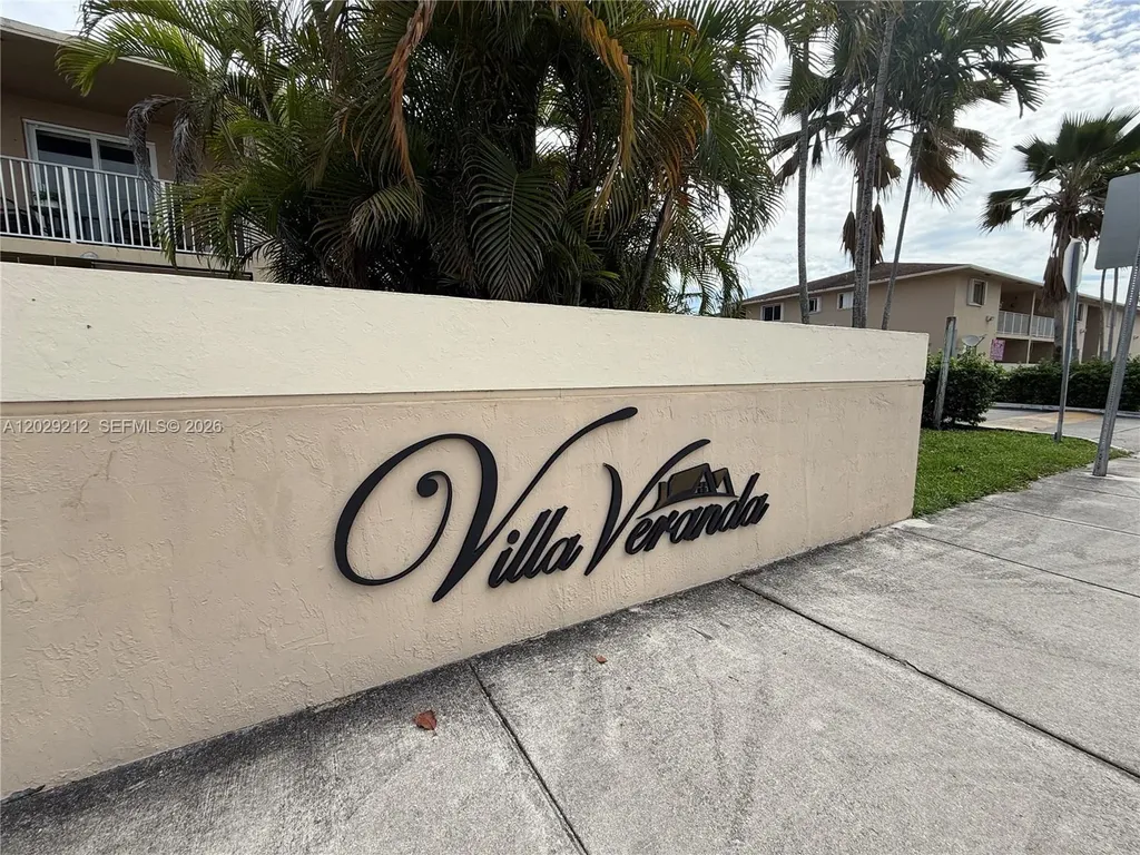 3021 W 76th Street Hialeah FL 33018