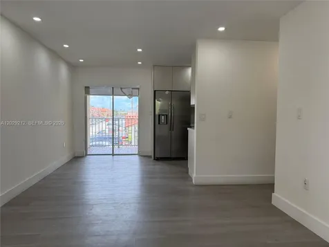 3021 W 76th Street Hialeah FL 33018
