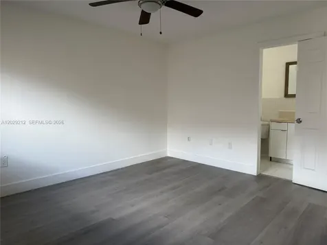 3021 W 76th Street Hialeah FL 33018