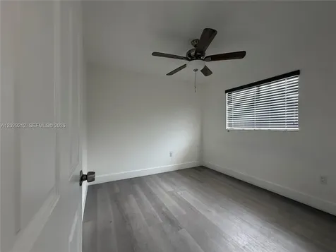 3021 W 76th Street Hialeah FL 33018
