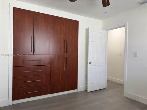 3021 W 76th Street Hialeah FL 33018
