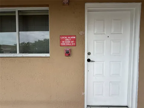 3021 W 76th Street Hialeah FL 33018