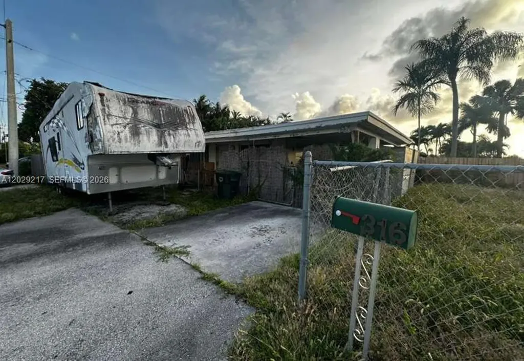 316 NW 47th Court Fort Lauderdale FL 33309