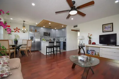 1401 SW 134th Way Pembroke Pines FL 33027